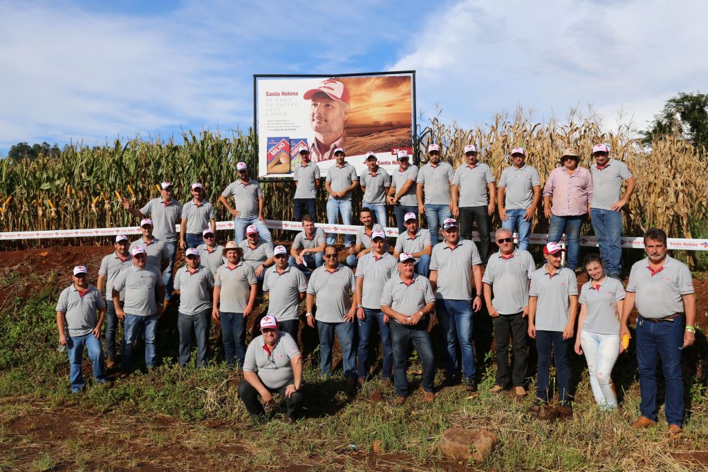 Santa Helena Sementes realiza 1º Tour Silagem em Santa Catarina