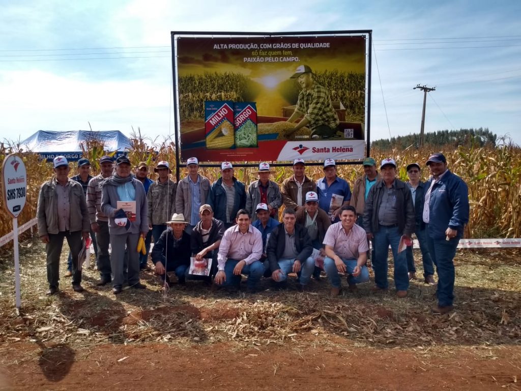 Santa Helena Sementes realiza Dia de Campo em Itaporã/MS