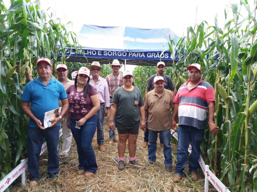 Santa Helena realiza dia de Campo em Urataí/GO